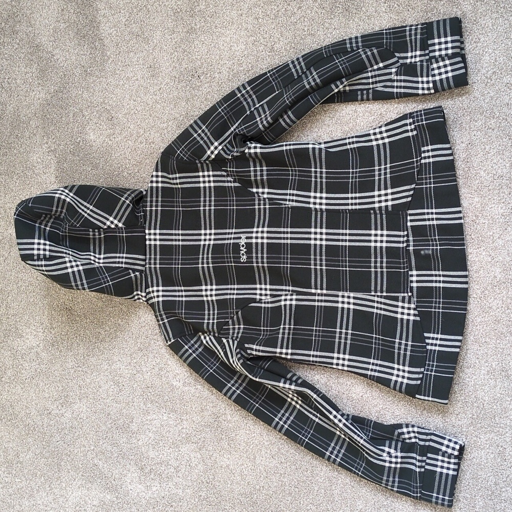 Spyder women's jacket, Medium. Black and white SUPER CUTE 😍💥🗨 - Picture 11 of 11